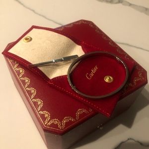 Cartier Love Collection 17 cm bracelet